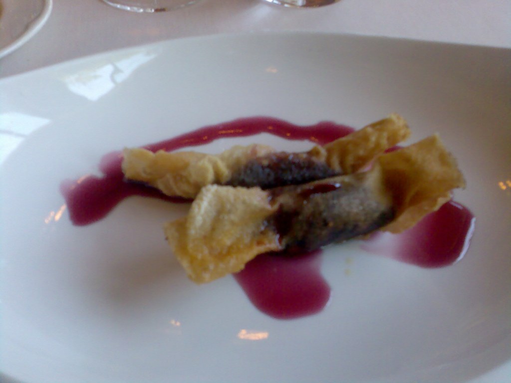 caramelos de morcilla en jarabe de vino tinto