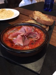 Provoleta alla puttanesca