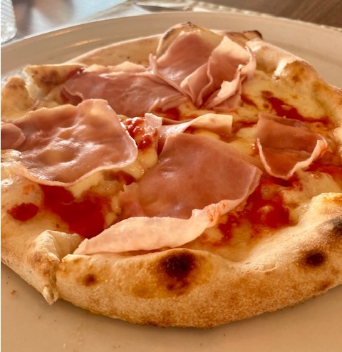 Pizza prosciutto