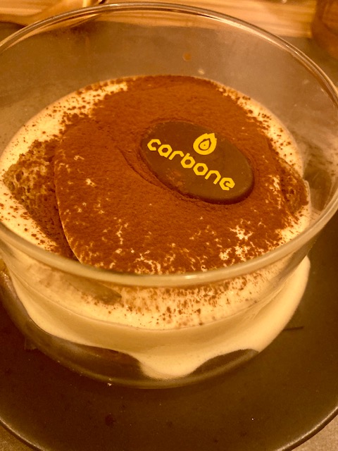 Tiramisú carbone