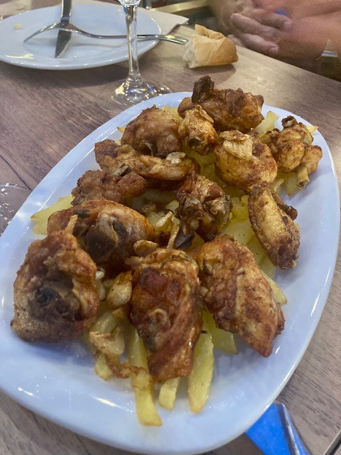 Pollo al ajillo